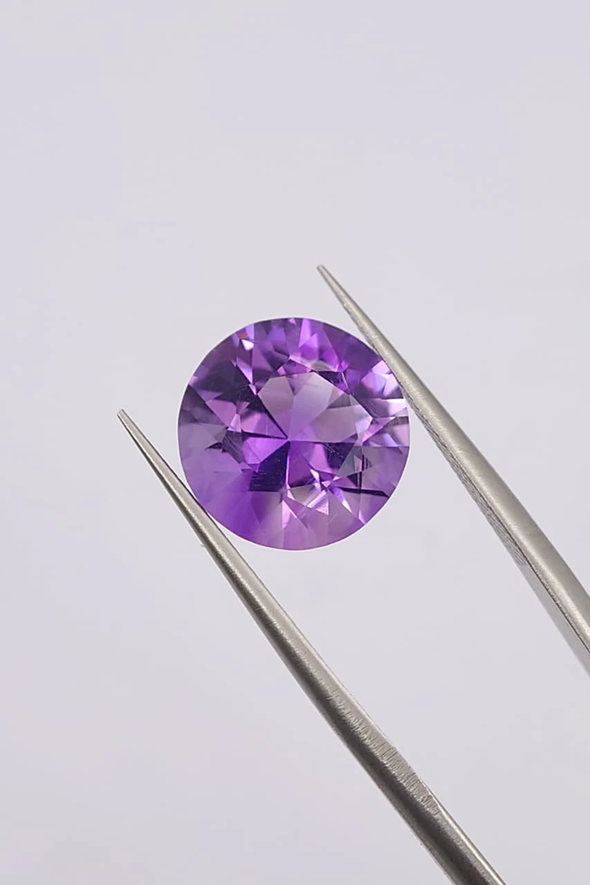 4.85ct Natural Amethyst Emerald Cut loose Gemstone From Nigeria — view 4